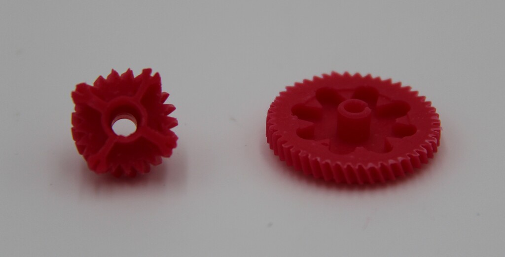 Gears for all Second Generation DCC Players - Technology - DCC